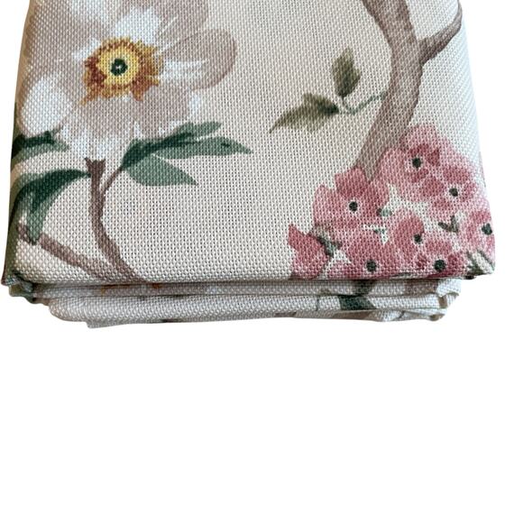 Lillian August Floral Dinner Napkins 18X18 Set of 6 Easy Care NEW - Picture 6 of 10